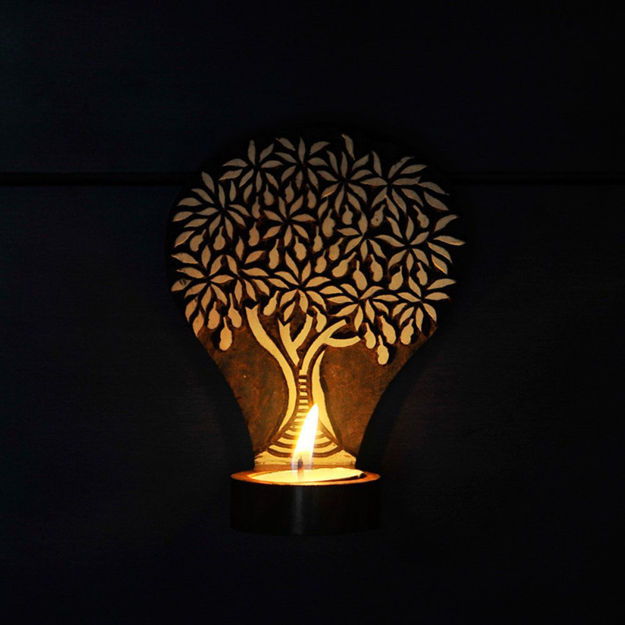 Picture of Wooden Tealight Holder Engraved Mango Tree (Table or Wall)