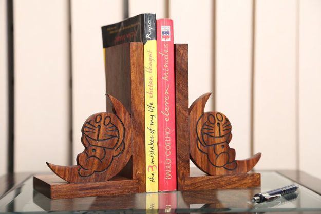 Picture of Wooden Bookend Cute Doraemon