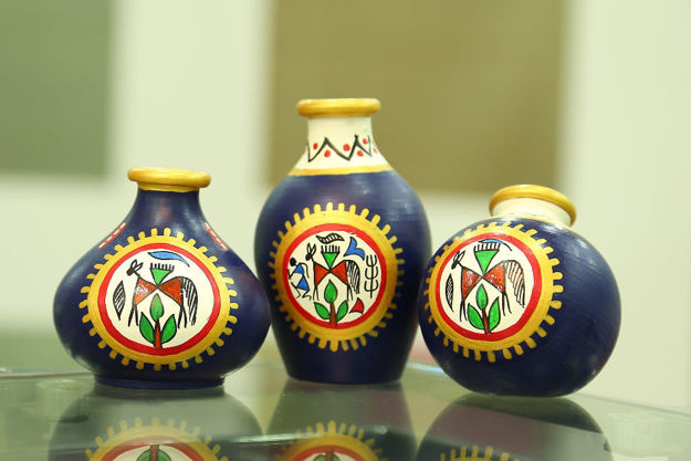 Picture of Terracotta Table Pots Warli Miniature (Set of 3 - Blue)