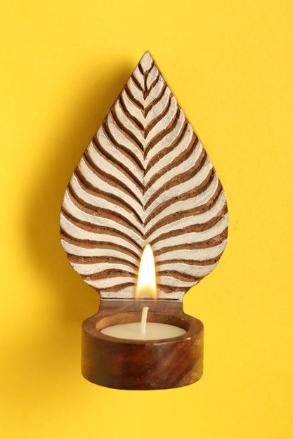 Picture of Wooden Tealight Holder Engraved Leaf (Table or Wall)