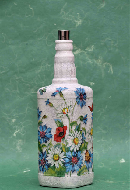 Picture of Daisies on glass bottle decoupaged