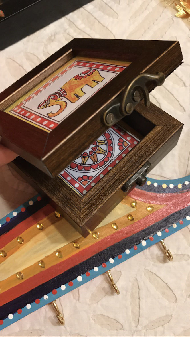 Multipurpose Traditionally styled knickknack boxes Buy