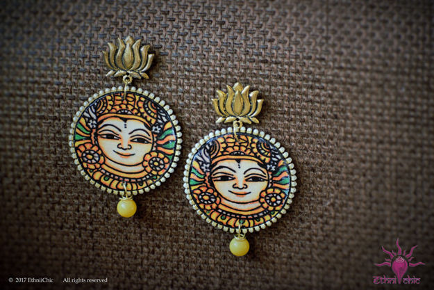 Picture of Earring with Agate Beads - Apsara Mural Design (Handpainted Peach)