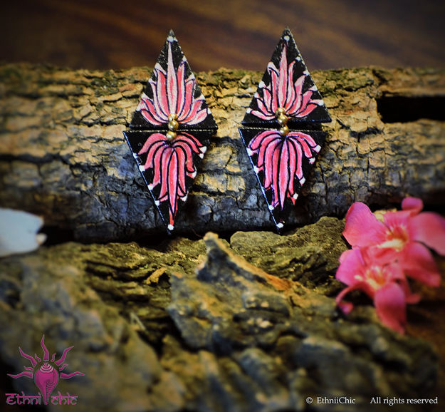 Picture of Earring Studs - Lotus Design (Handpainted Pink)