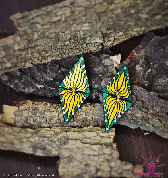 Picture of Earring Studs - Lotus Design (Handpainted Yellow)