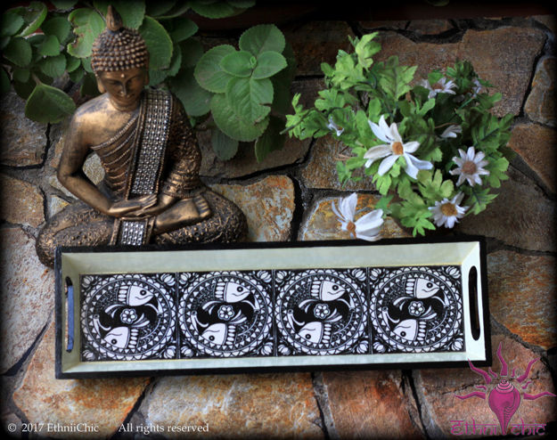 Picture of Wooden Serving Tray - Madhubani Fish (Narrow)