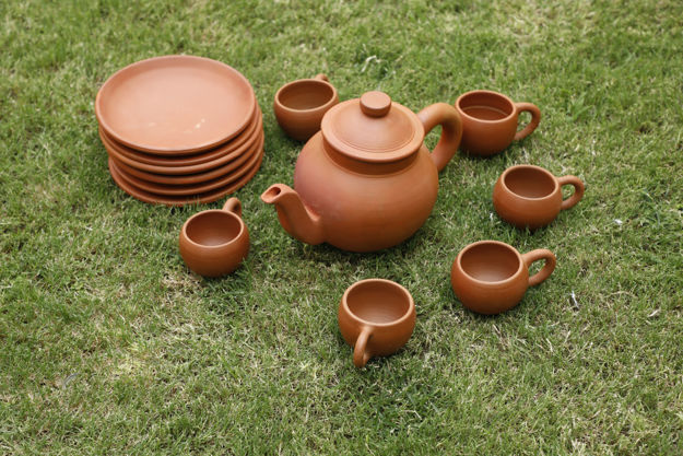 Picture of Tea Set with Kettle