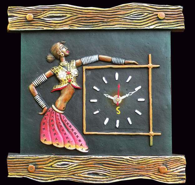 Picture of Terracotta Wall Clock (Single Lady)