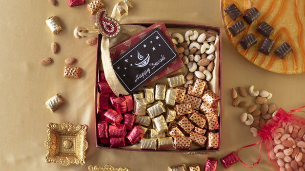 Picture of Festive Greeting Diwali Chocolate and Dry Fruits Hamper