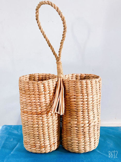 Picture of Bottle Holders Made of Kauna Grass