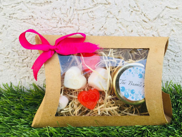 Picture of Gift Hamper for Birthday/ Anniversaries